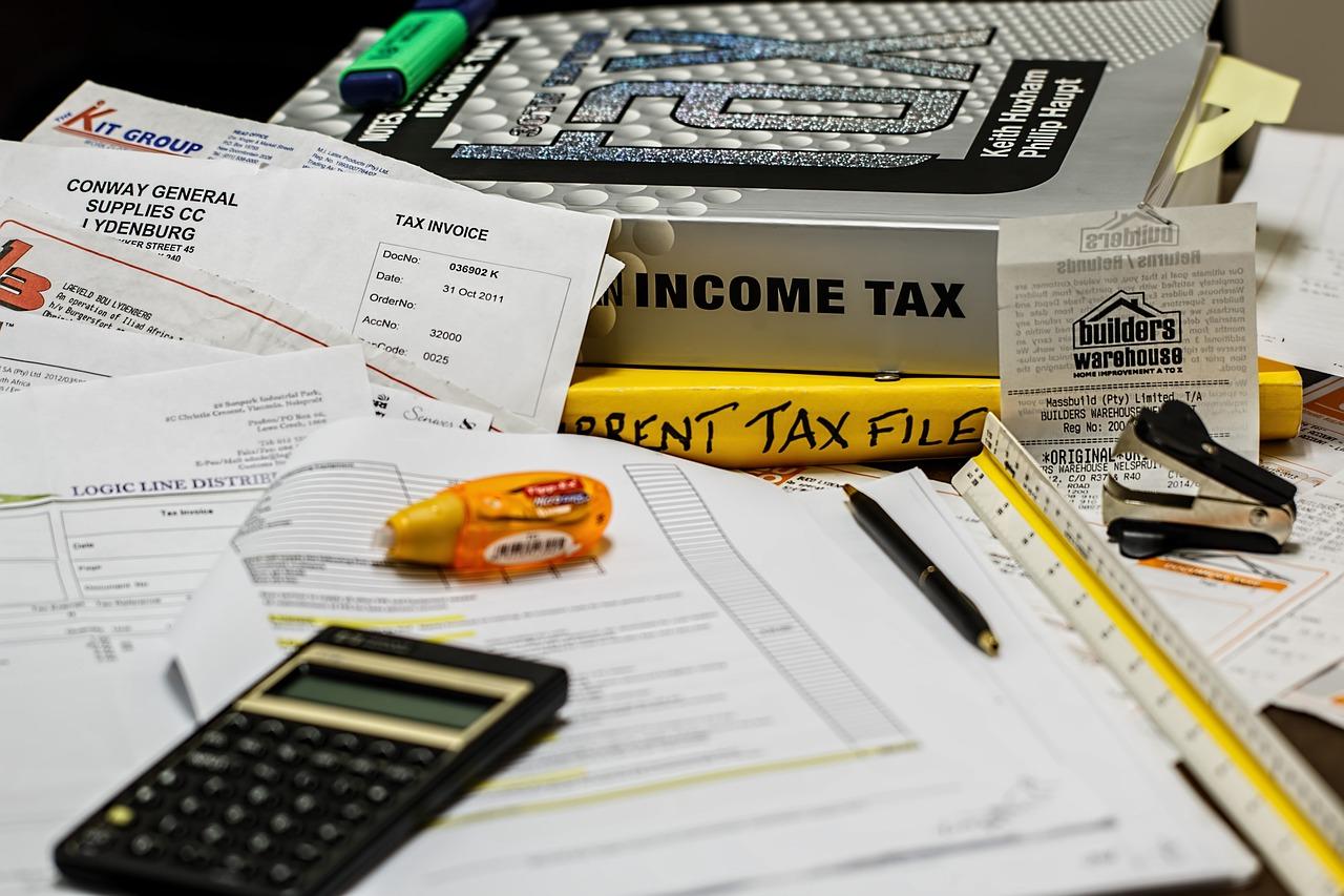 Essential Documents for Filing Your 2024-25 Income Tax Return (ITR)